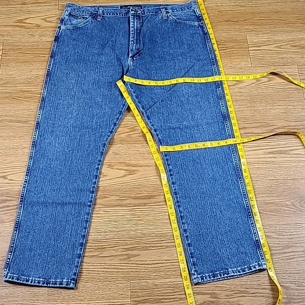 WRANGLER GORGE STRAIGHT VINTAGE COWBOY CUT MEN'S DISTRESSED BLUE JEAN 42x30